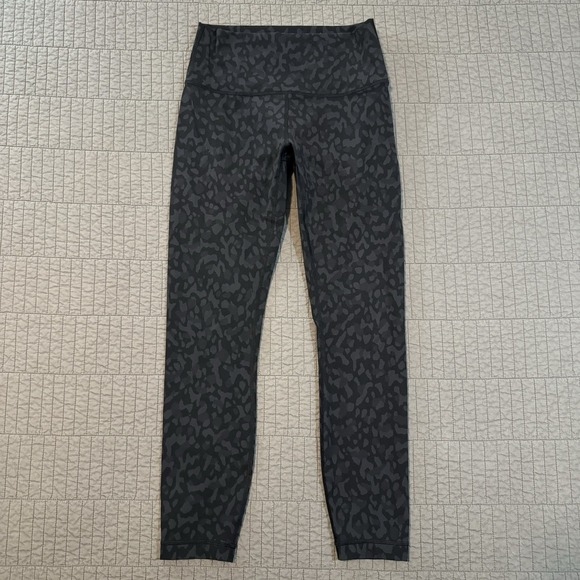 lululemon athletica Pants - Lululemon Legging Women 6 Black Leopard Camo Wunder Under High-Rise 25" Luxtreme